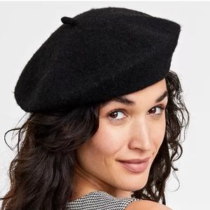 Womens Halogen Wool Blend Black Beret NWOT